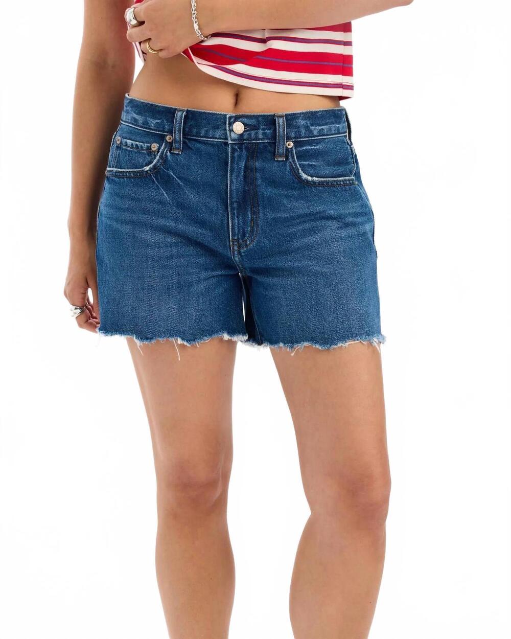 NEW DAZE women's crossroads mid rise short in currents